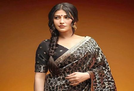Inside Shruti Haasan's 15 Crore Mumbai Duplex with Gothic Decor
